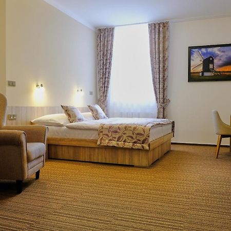 Hotel Gtc 3* Superior Bilovec Екстер'єр фото