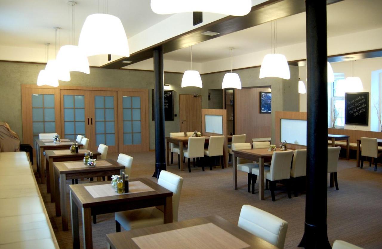Hotel Gtc 3* Superior Bilovec Екстер'єр фото
