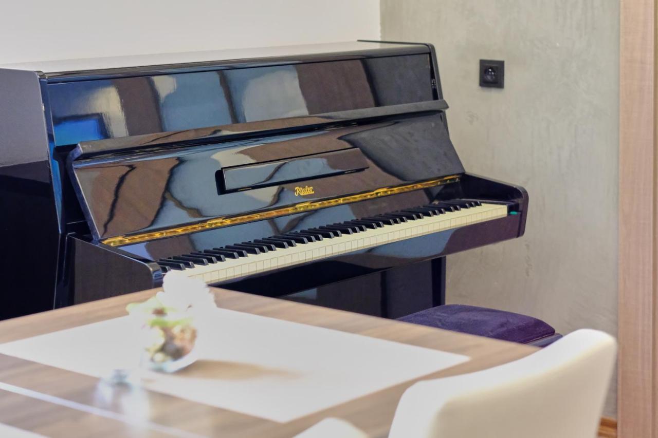 Hotel Gtc 3* Superior Bilovec Екстер'єр фото