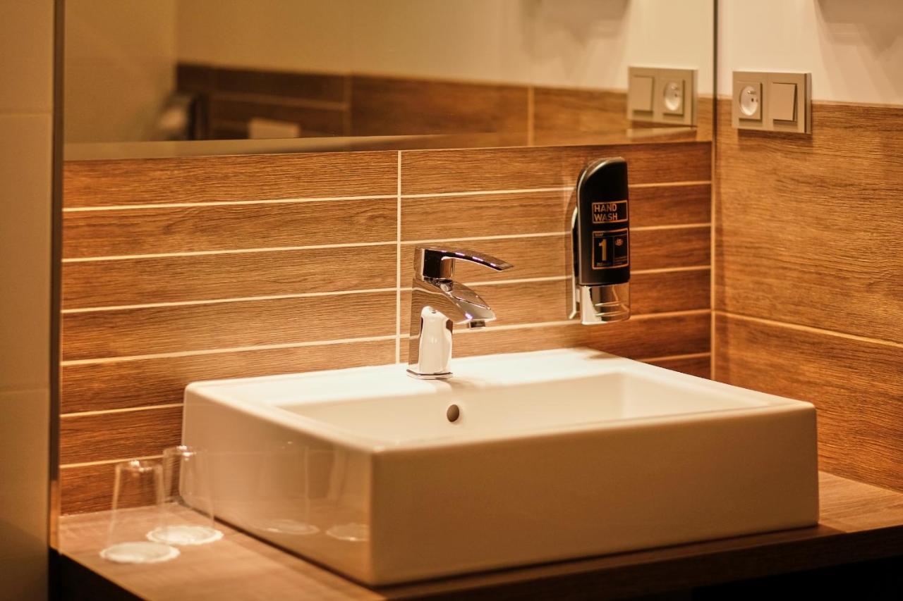 Hotel Gtc 3* Superior Bilovec Екстер'єр фото